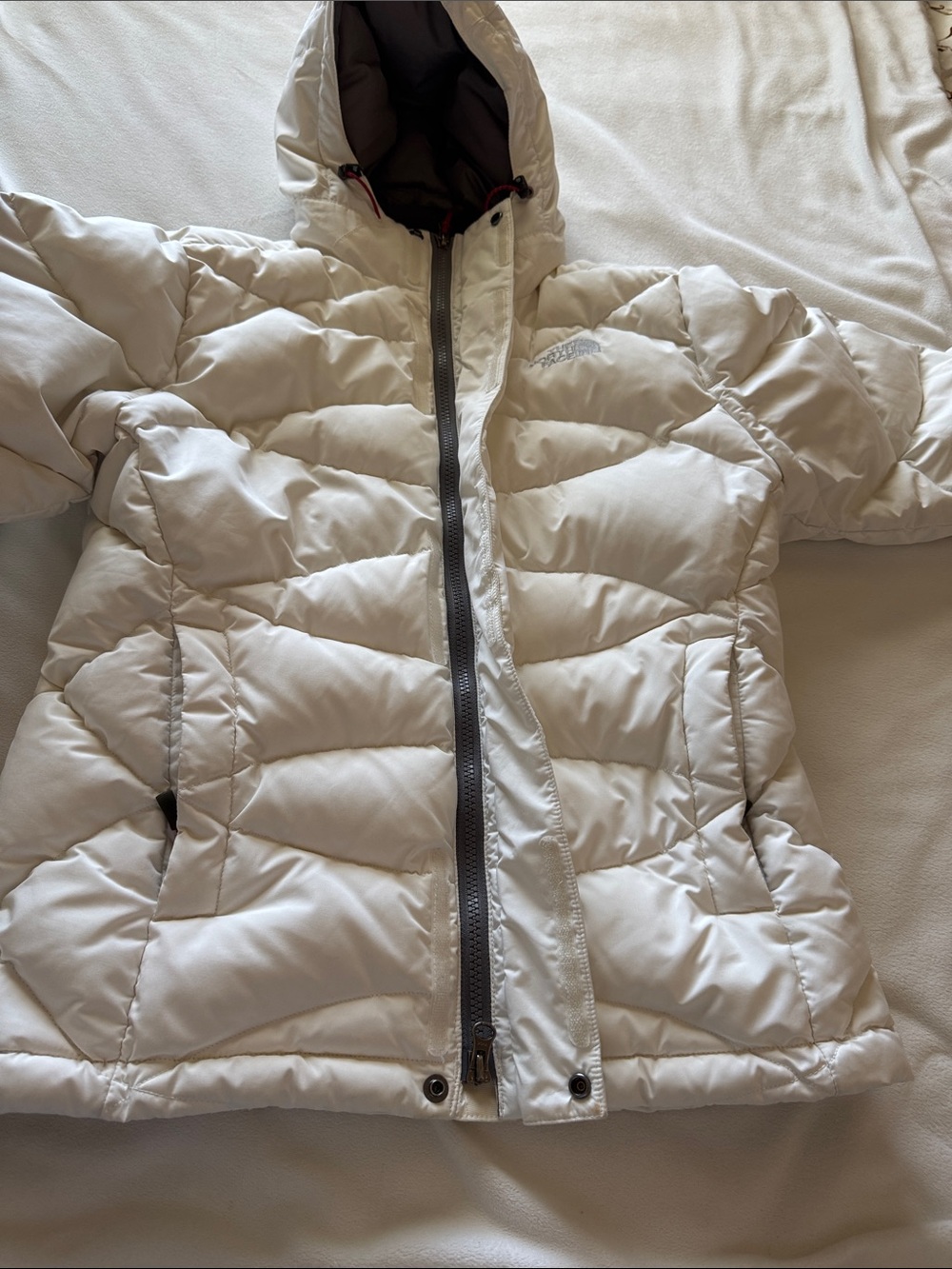 The North Face puffer coat - Picture 6 of 15